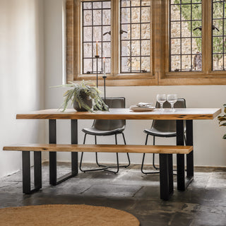 Chisbury Dining Table